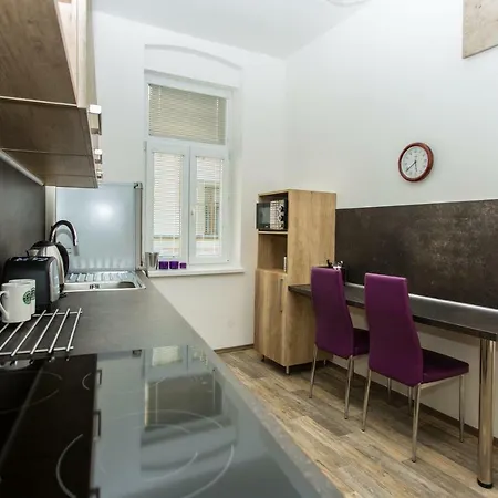 Apartman Zeyerova 9